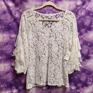 🌙NWT🌙 Fever | 3/4 Sleeve Lace Top